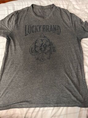 Lucky Brand Men's Gray Graphic Tee Size Large - Heather Gray EXTREMELY soft
